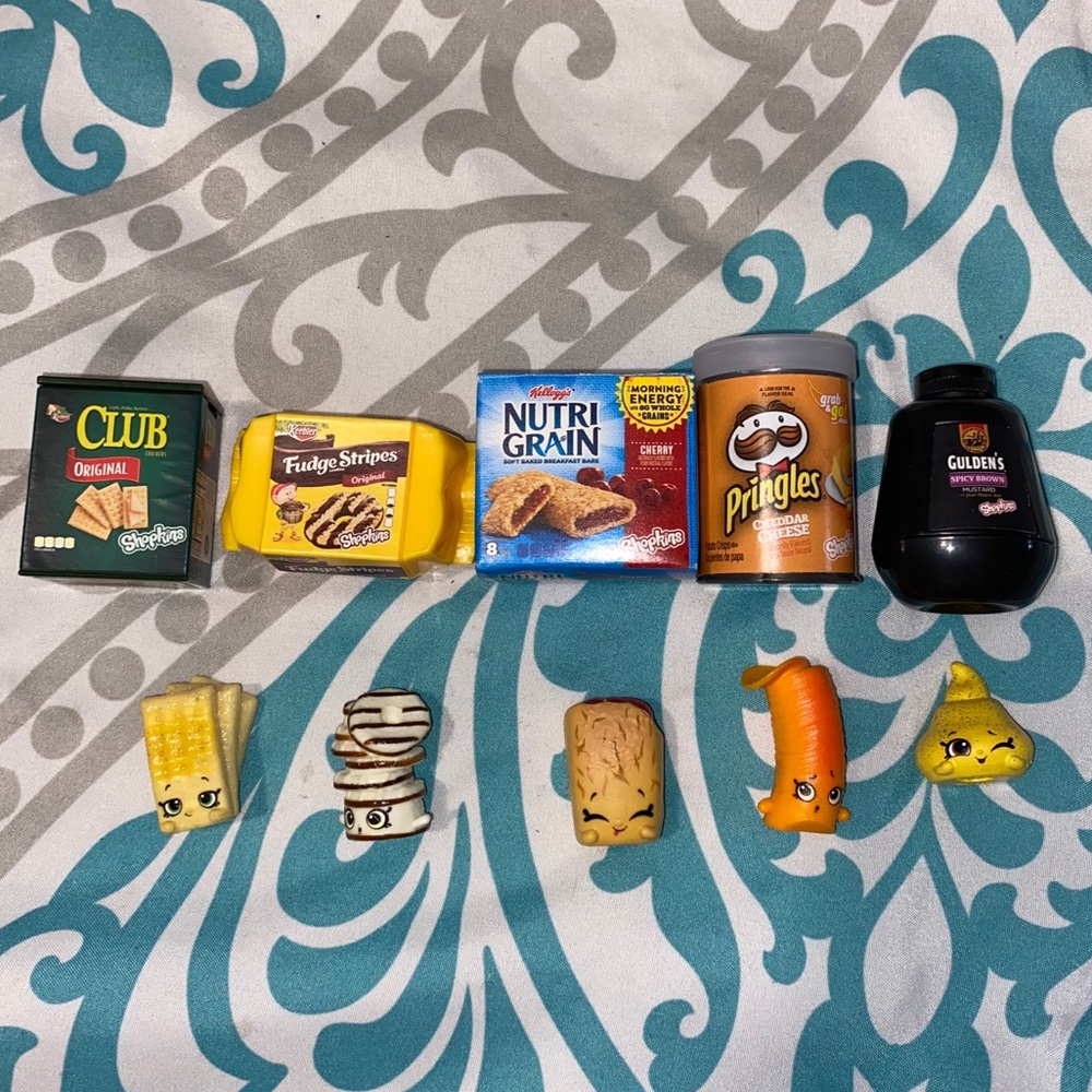 BUNDLE OF REAL LITTLES/MINIBRANDS/SHOPKINS